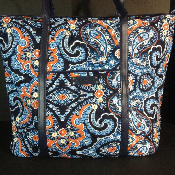 Vera Bradley Handbags - Vera Bradley Large Trimmed Vera Tote
